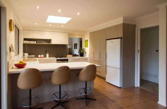 G Shaped Kitchen